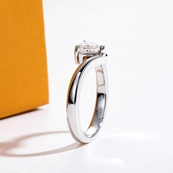 0.6cttw Heart Cut Moissanite D Color VVS1 Clarity Silver Wedding Ring - Picture 6 of 6